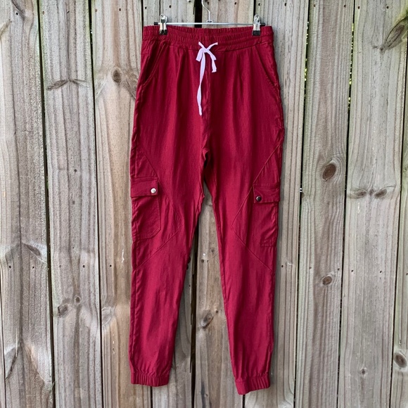 Pants - Women's Red Cargo Pants - Size Large
